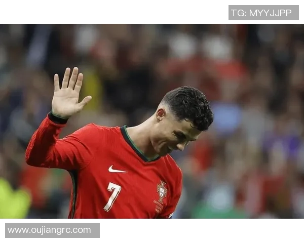 以色列现役足球球星奋战绿茵场展现坚毅精神与无限潜能