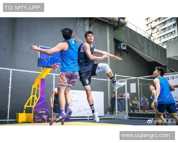 足球与篮球巨星同框合影引爆话题 双方互动展现体育跨界魅力